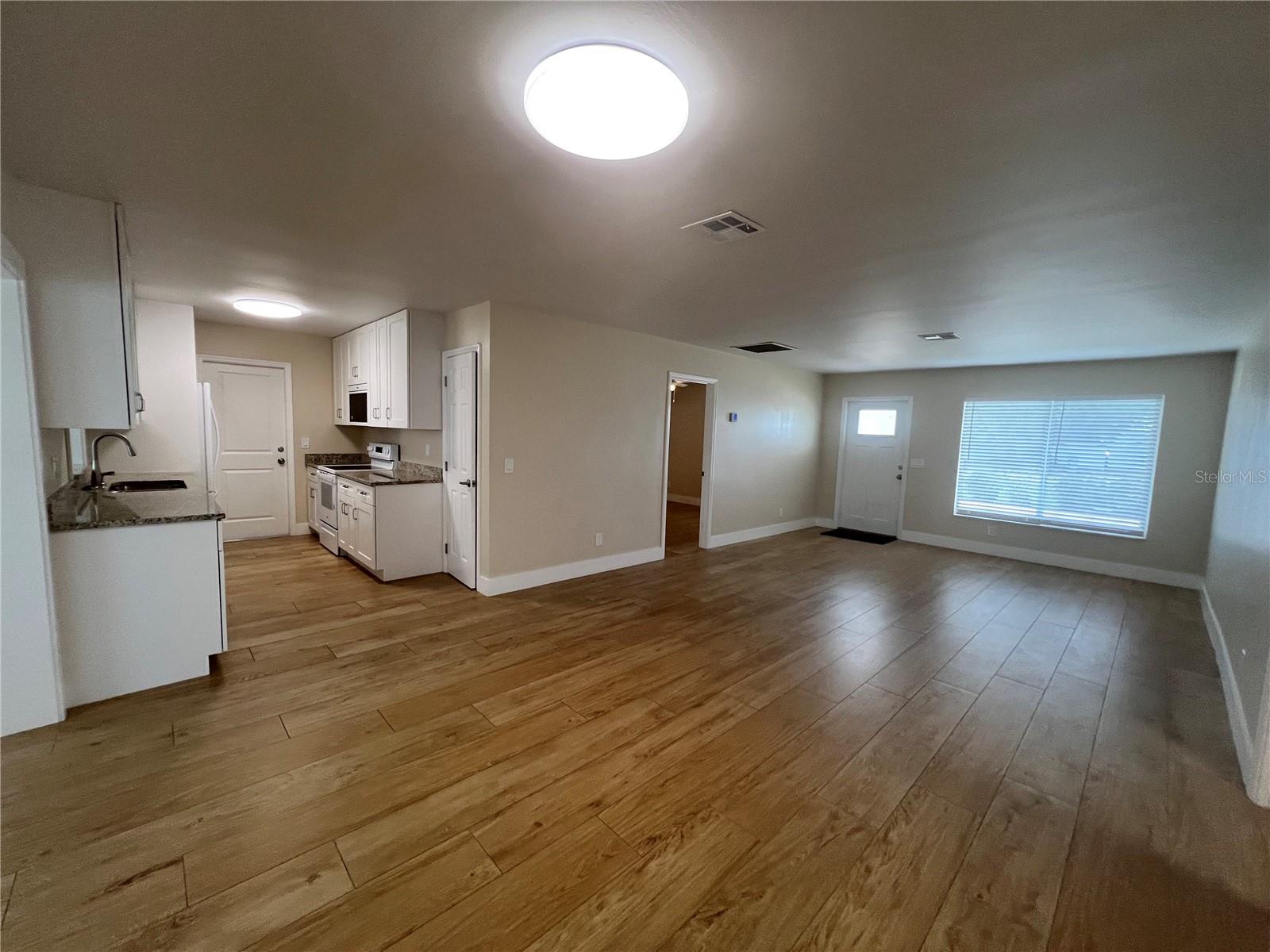 Image 5 of 25 For 20282 Albury Drive