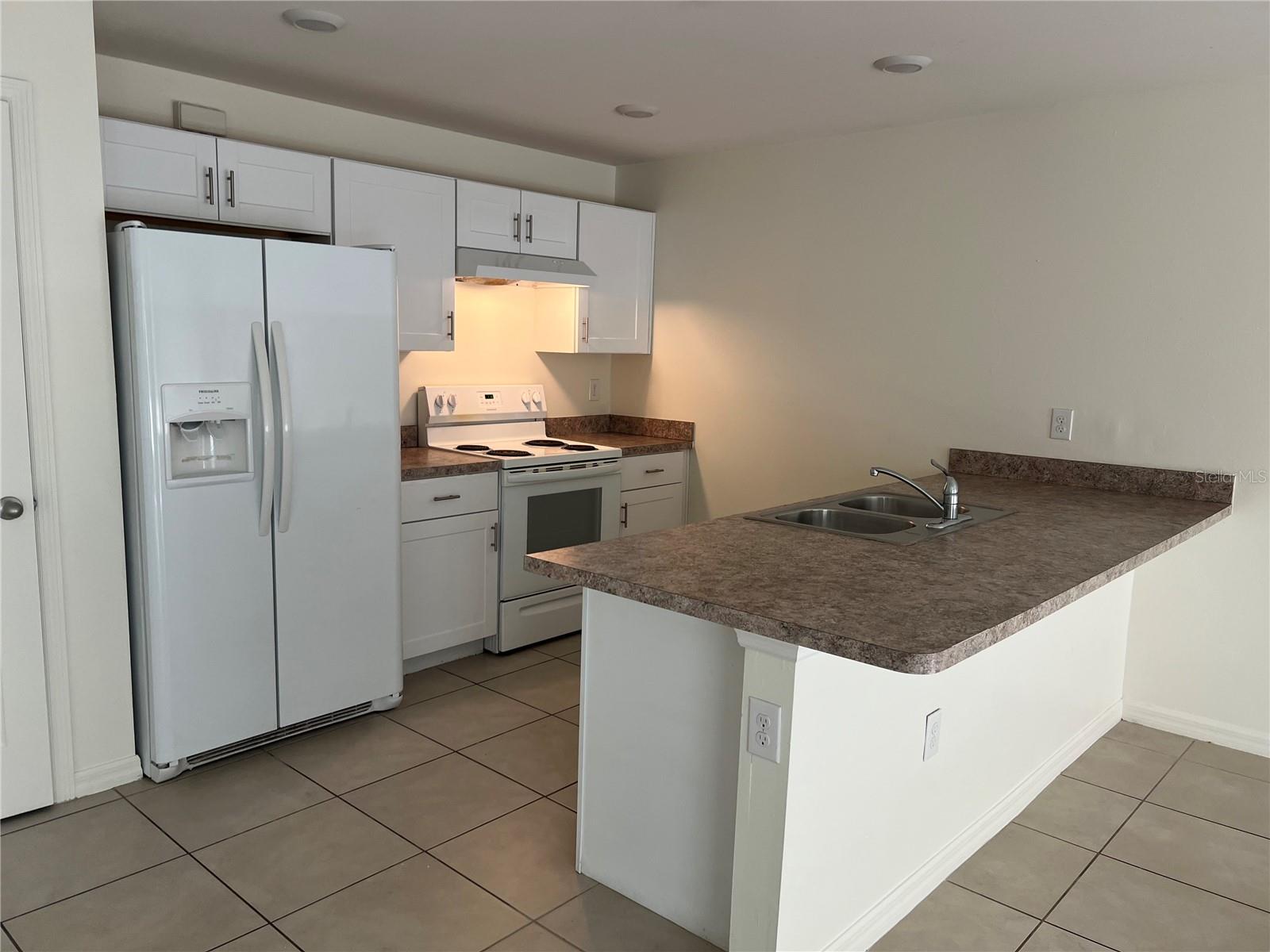 Image 3 of 17 For 1042 Bounds Street