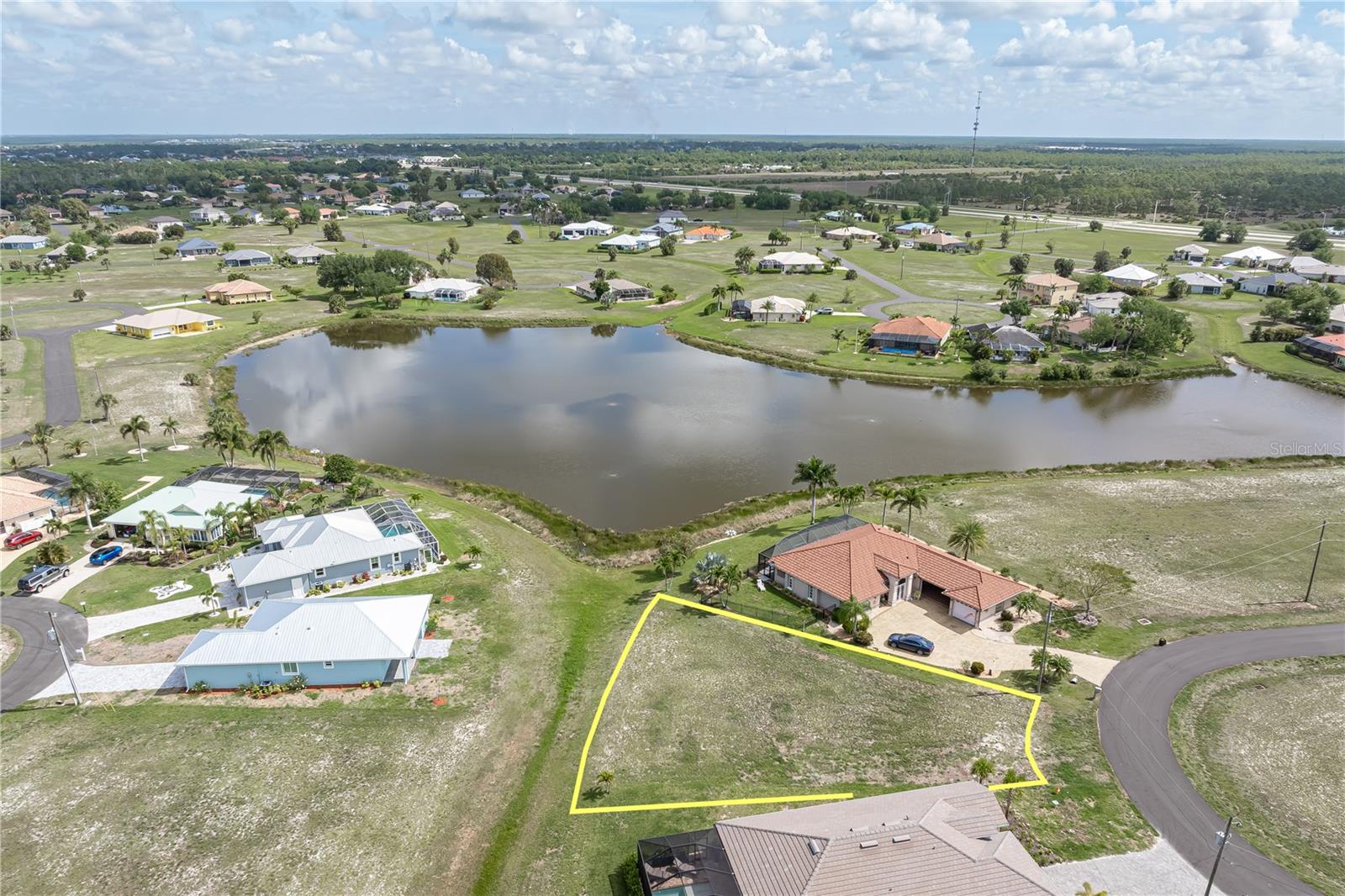 Image 10 of 13 For 17528 Vellum Circle