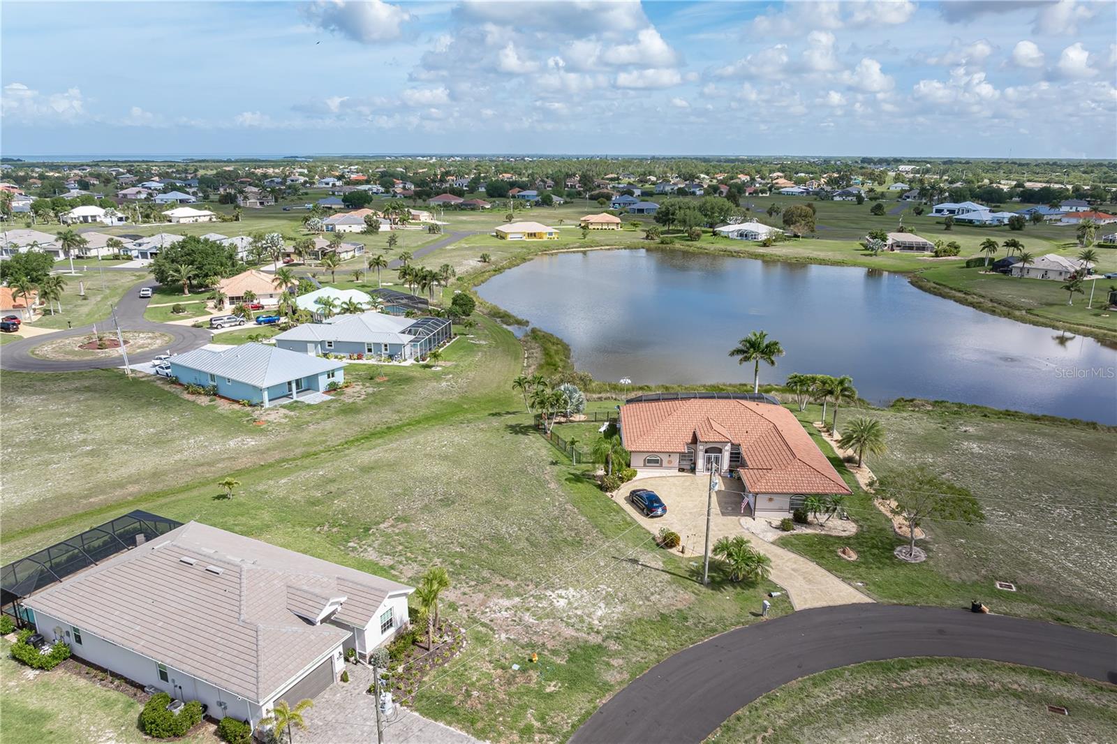 Image 4 of 13 For 17528 Vellum Circle