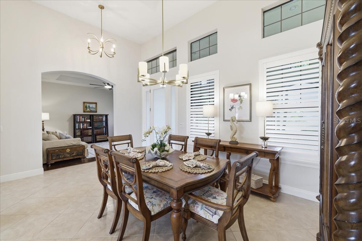 Listing photo id 8 for 10181 Belcrest Boulevard