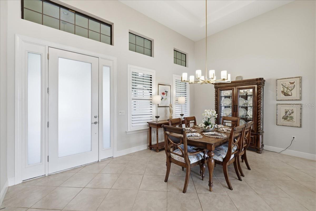 Listing photo id 9 for 10181 Belcrest Boulevard