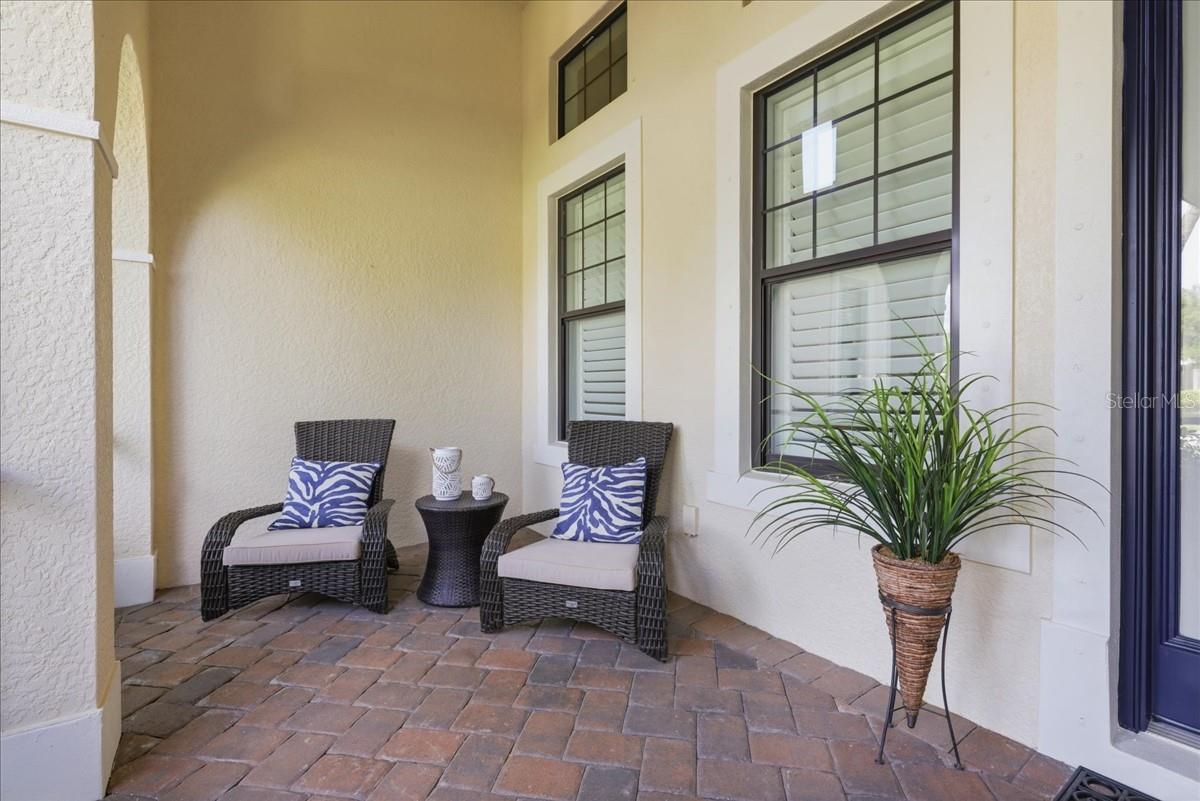 Listing photo id 0 for 10181 Belcrest Boulevard