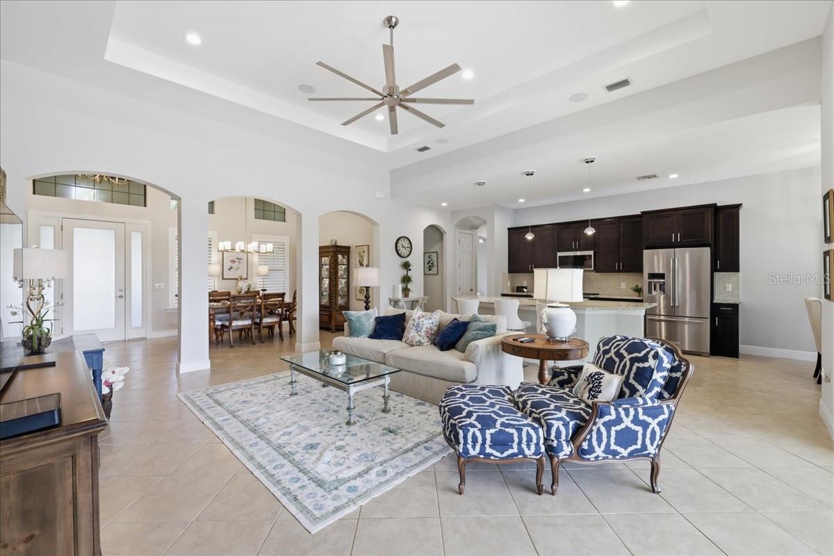 Listing photo id 1 for 10181 Belcrest Boulevard