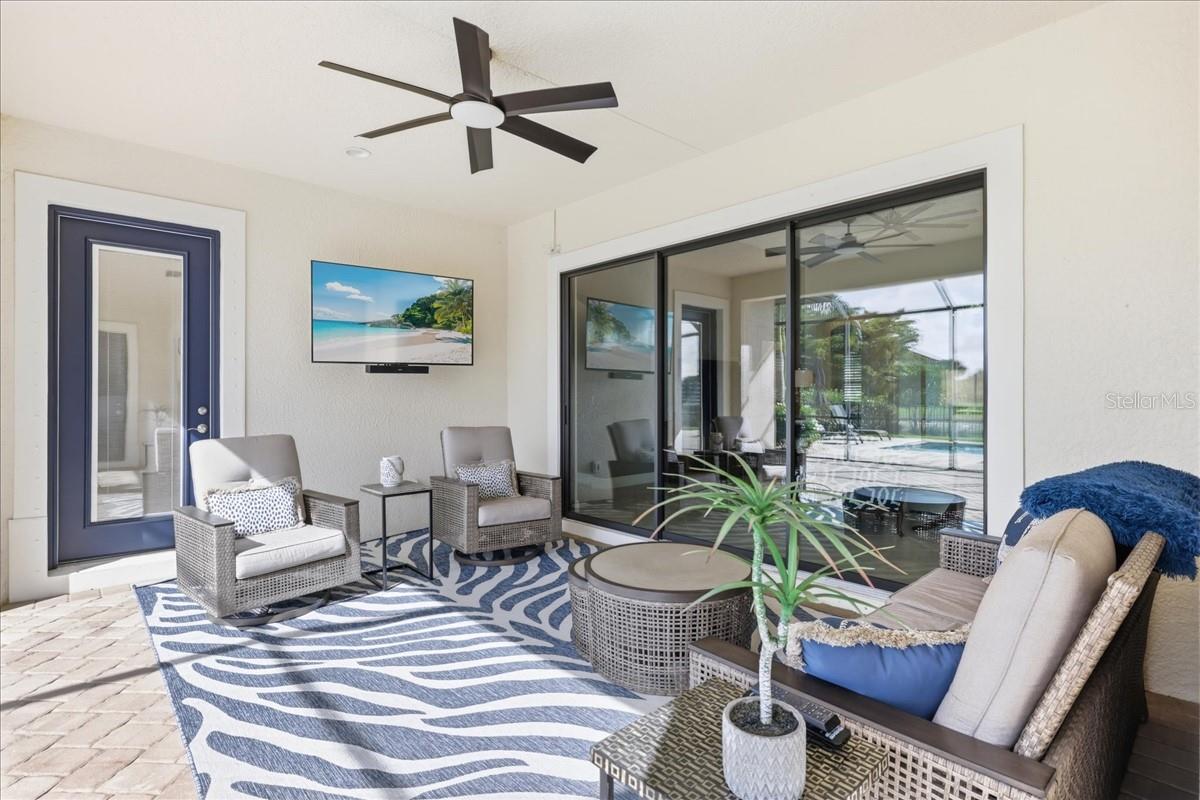 Listing photo id 29 for 10181 Belcrest Boulevard