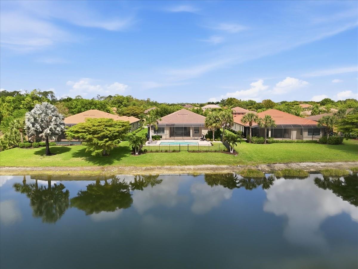 Listing photo id 48 for 10181 Belcrest Boulevard