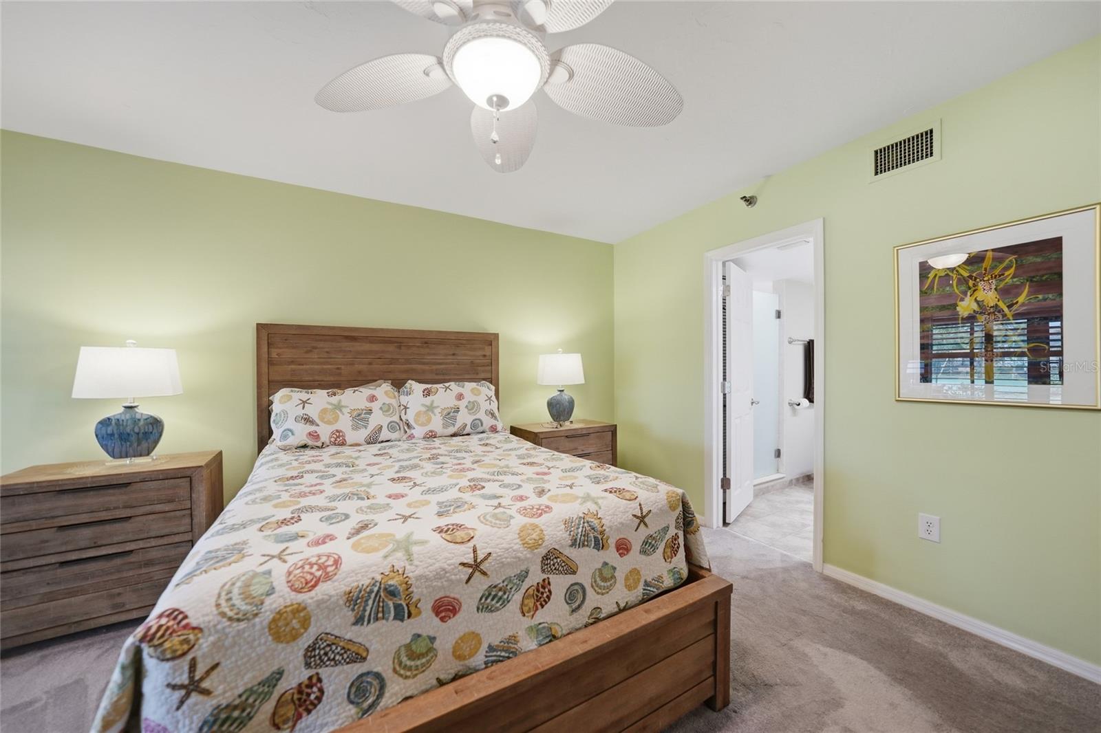 Image 13 of 24 For 23465 Harborview Road 616