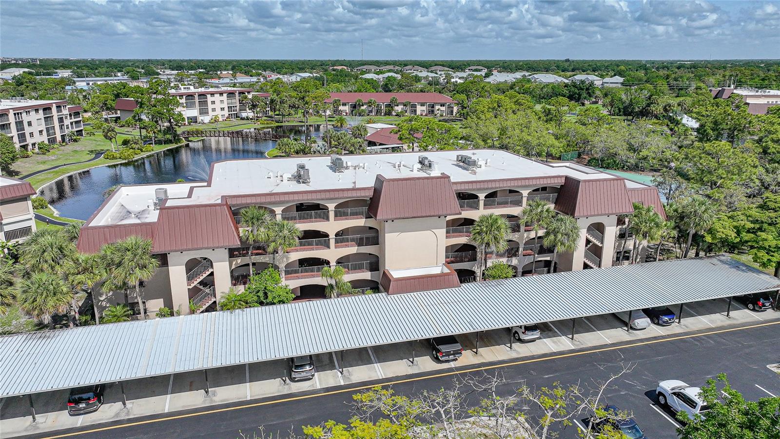 Image 2 of 24 For 23465 Harborview Road 616