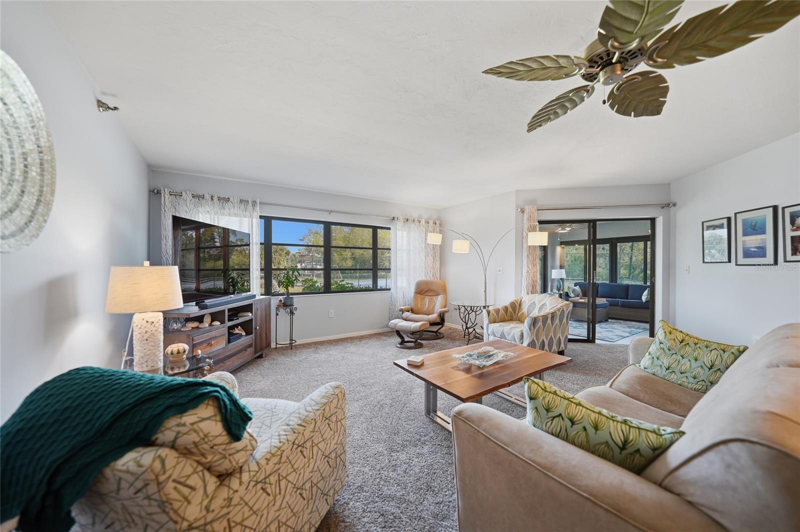 Image 9 of 24 For 23465 Harborview Road 616