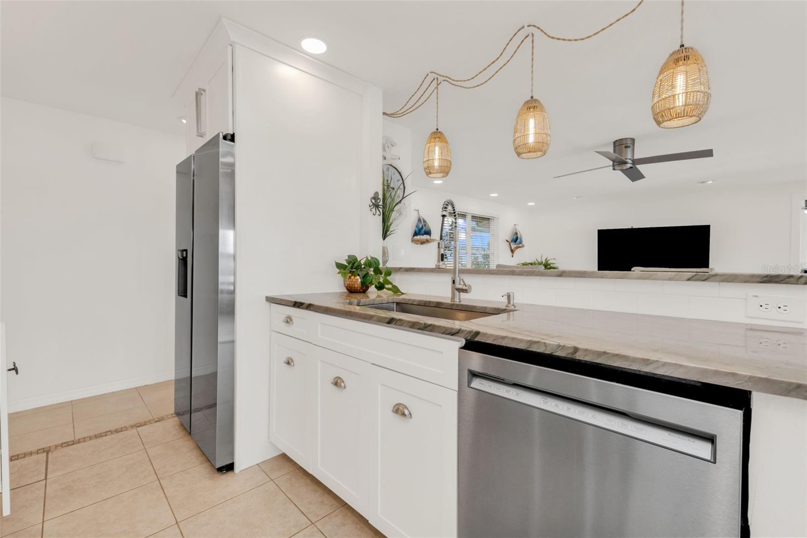 Image 12 of 39 For 2308 Harbour Drive