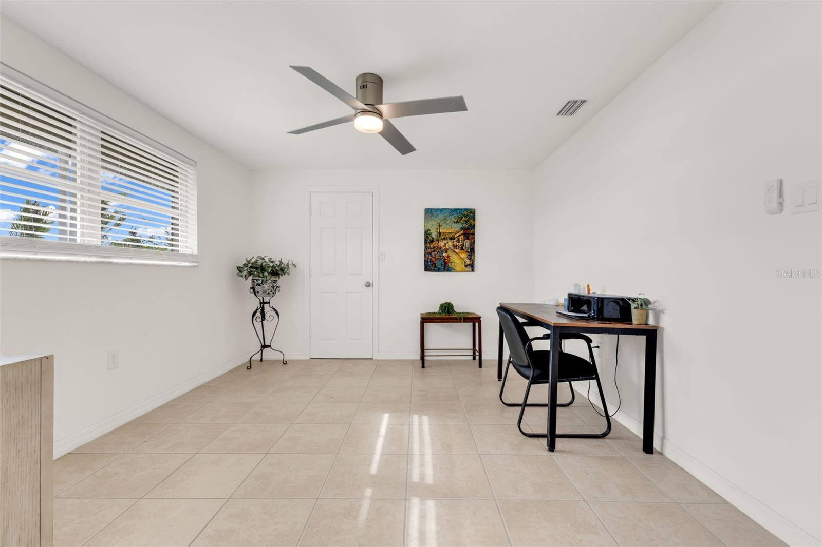 Image 19 of 39 For 2308 Harbour Drive