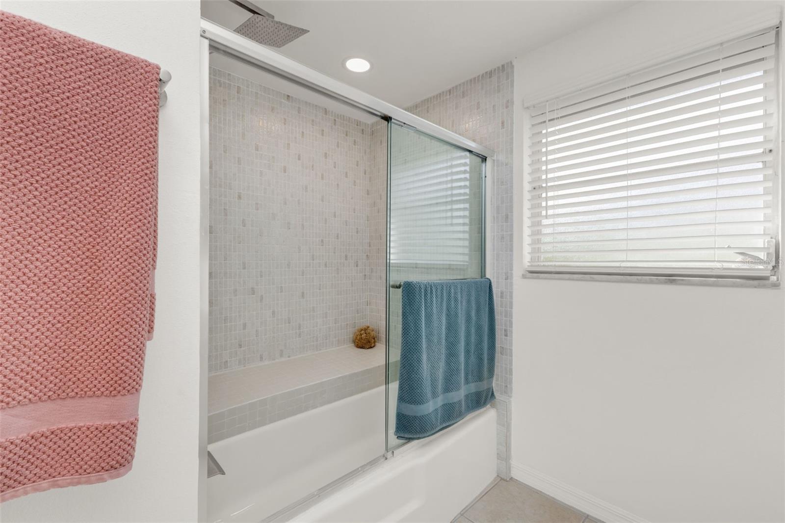 Image 21 of 39 For 2308 Harbour Drive