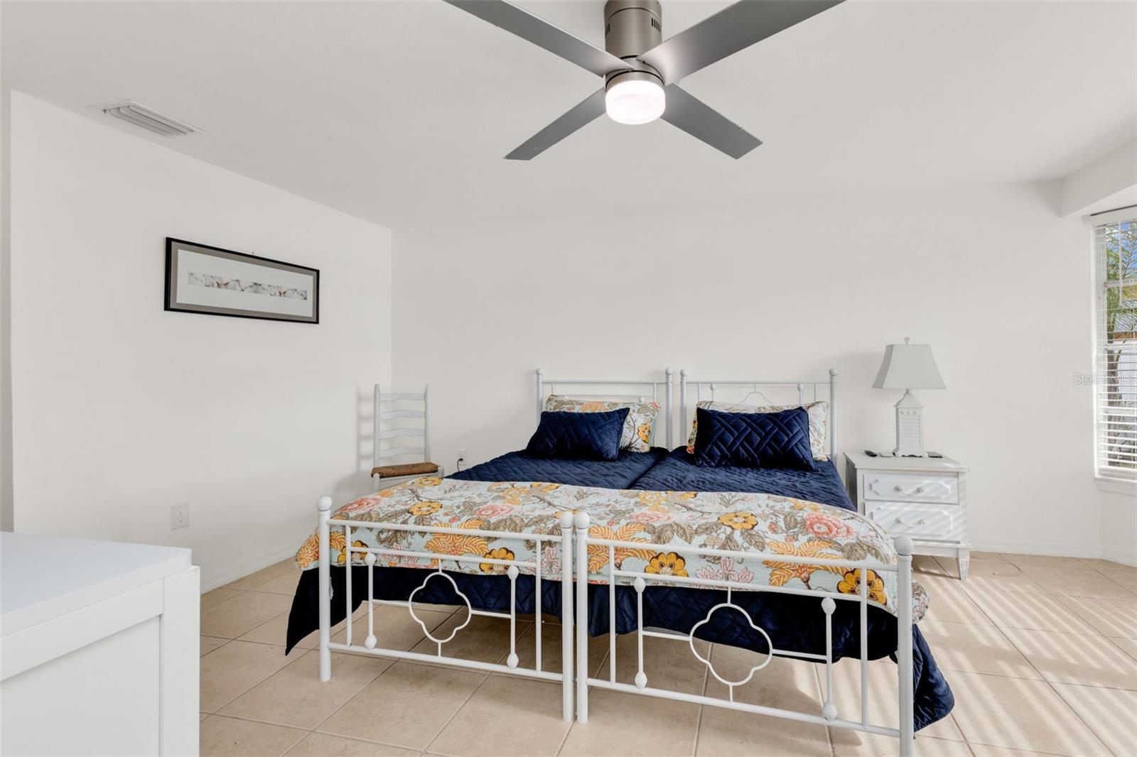 Image 24 of 39 For 2308 Harbour Drive