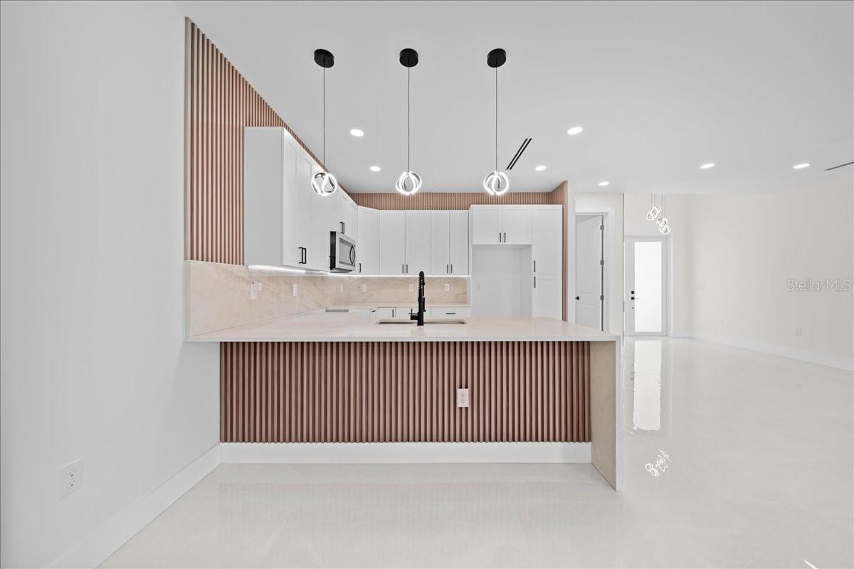 Image 12 of 36 For 2914 23rd Street Sw