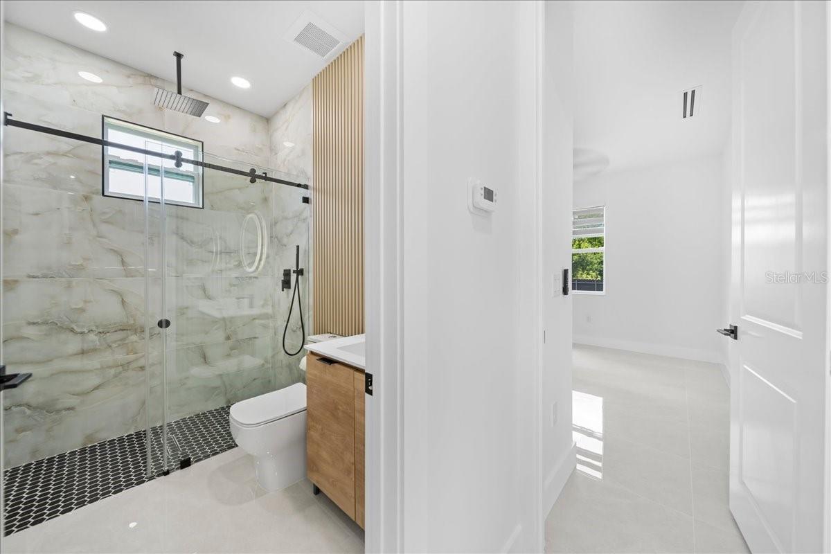 Image 18 of 36 For 2914 23rd Street Sw