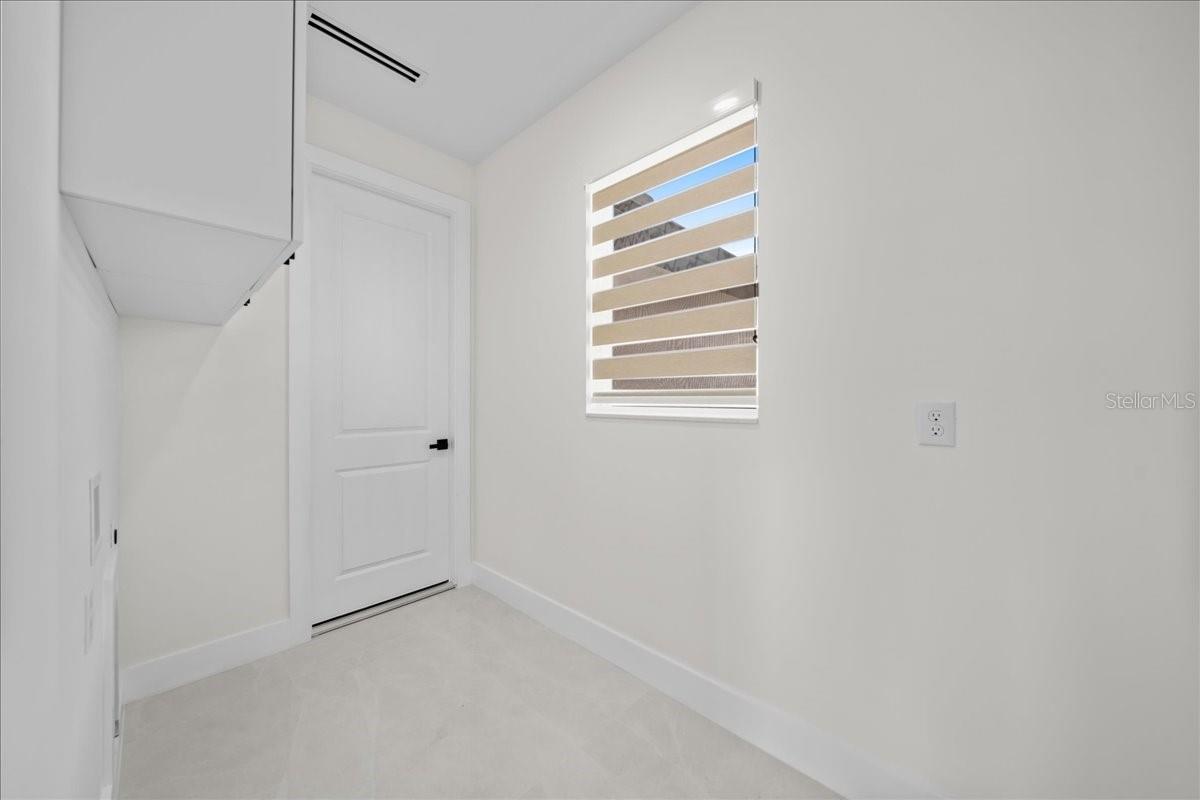 Image 25 of 36 For 2914 23rd Street Sw