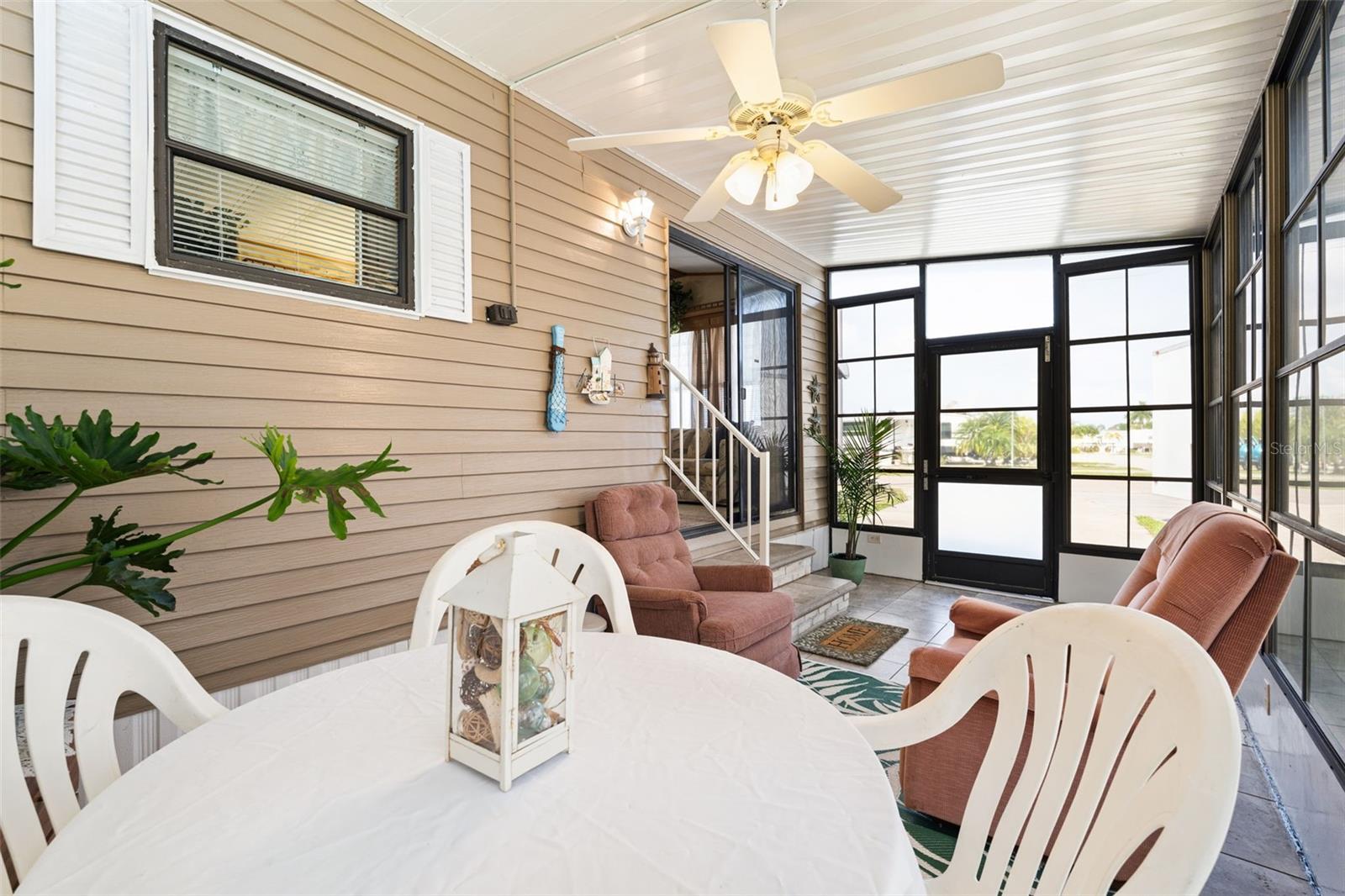 Image 18 of 21 For 1703 Manatee Loop