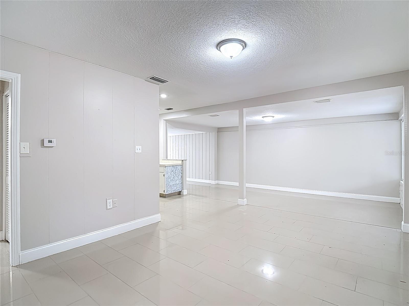 Image 10 of 59 For 1328 Divot Lane