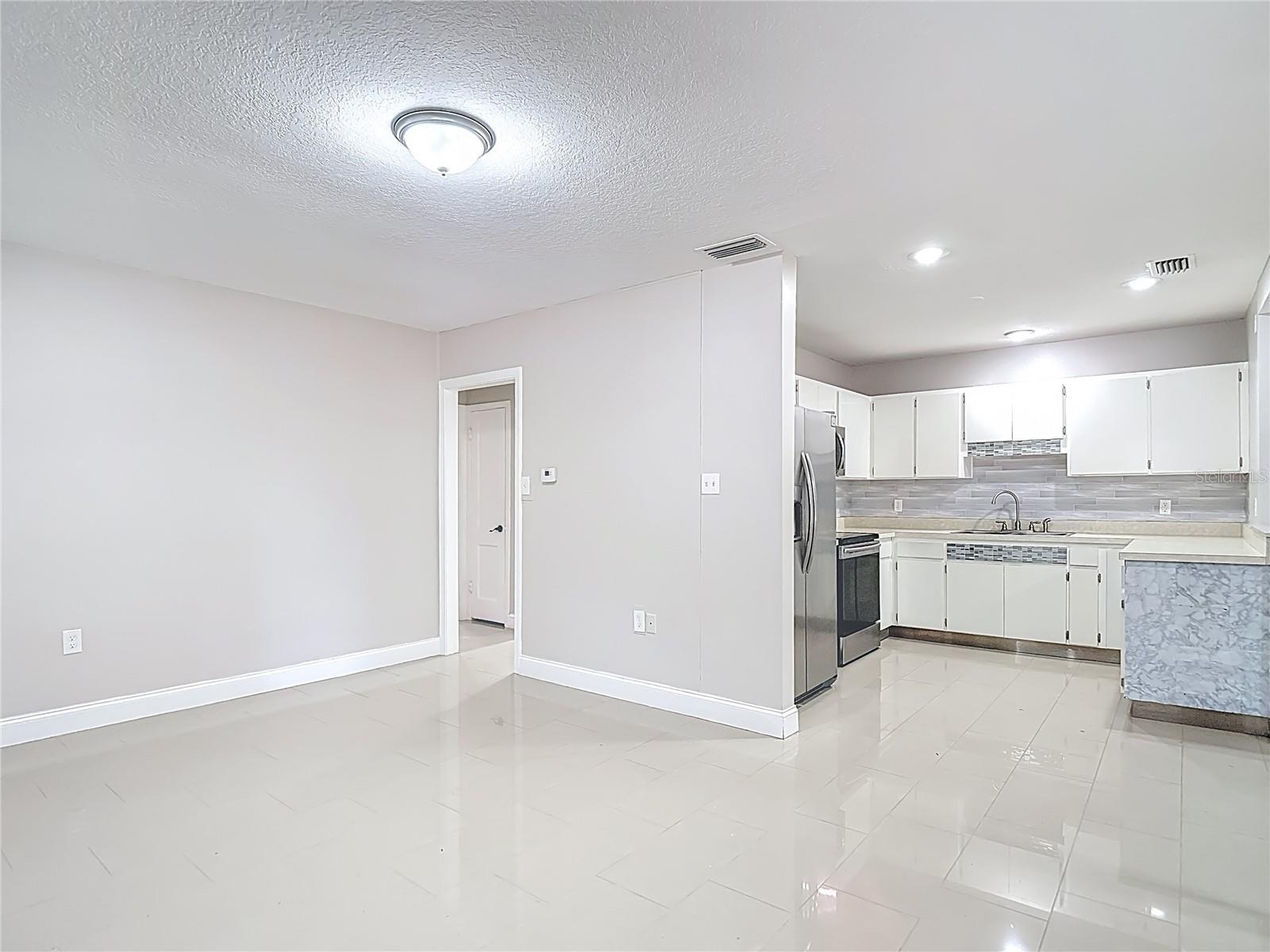 Image 11 of 59 For 1328 Divot Lane