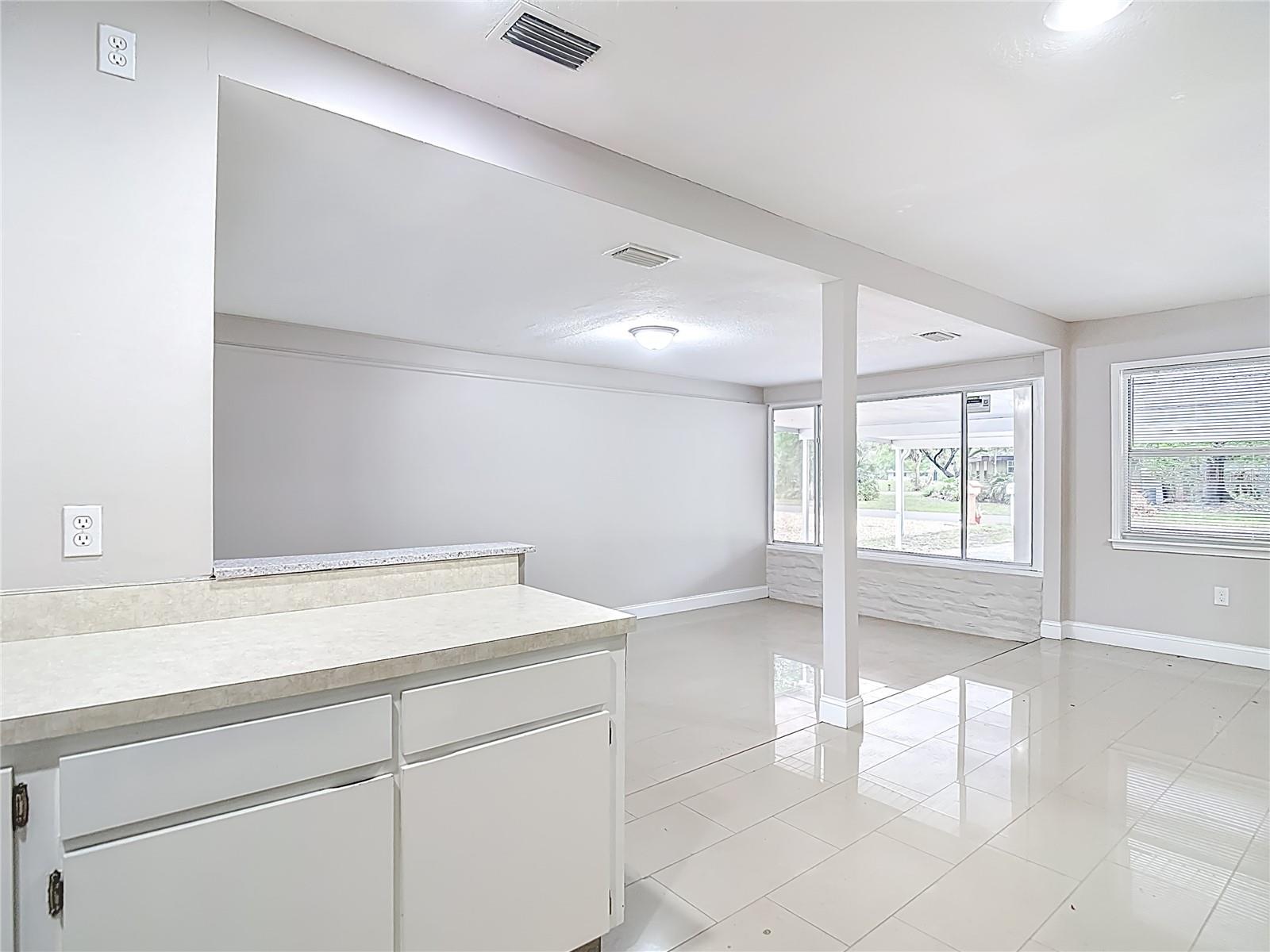 Image 15 of 59 For 1328 Divot Lane