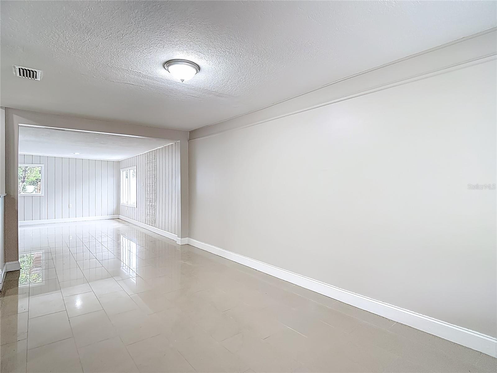 Image 17 of 59 For 1328 Divot Lane