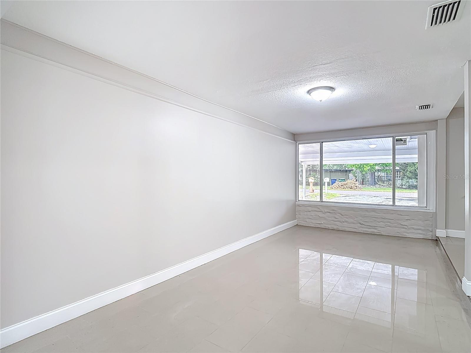 Image 21 of 59 For 1328 Divot Lane