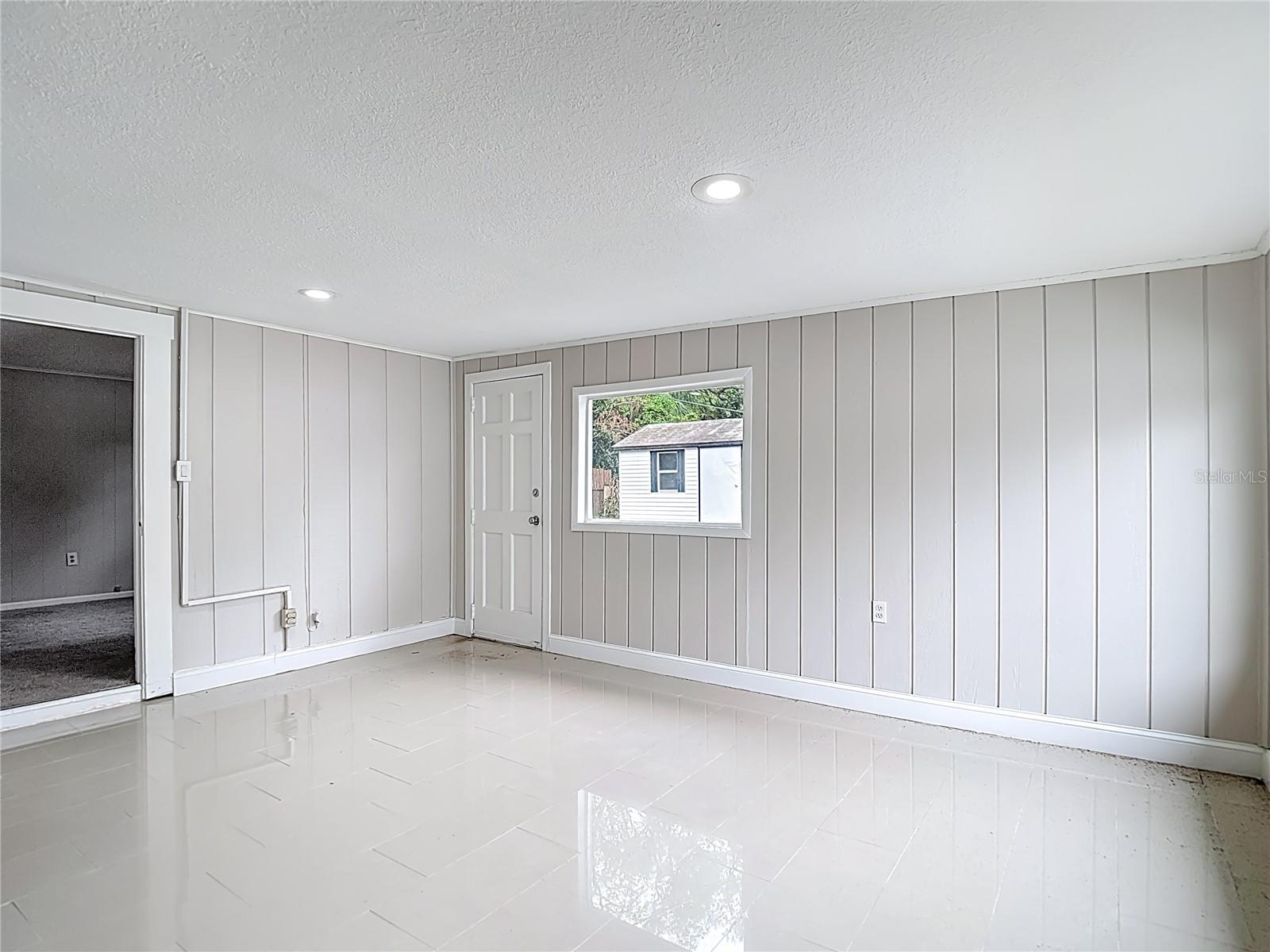 Image 22 of 59 For 1328 Divot Lane