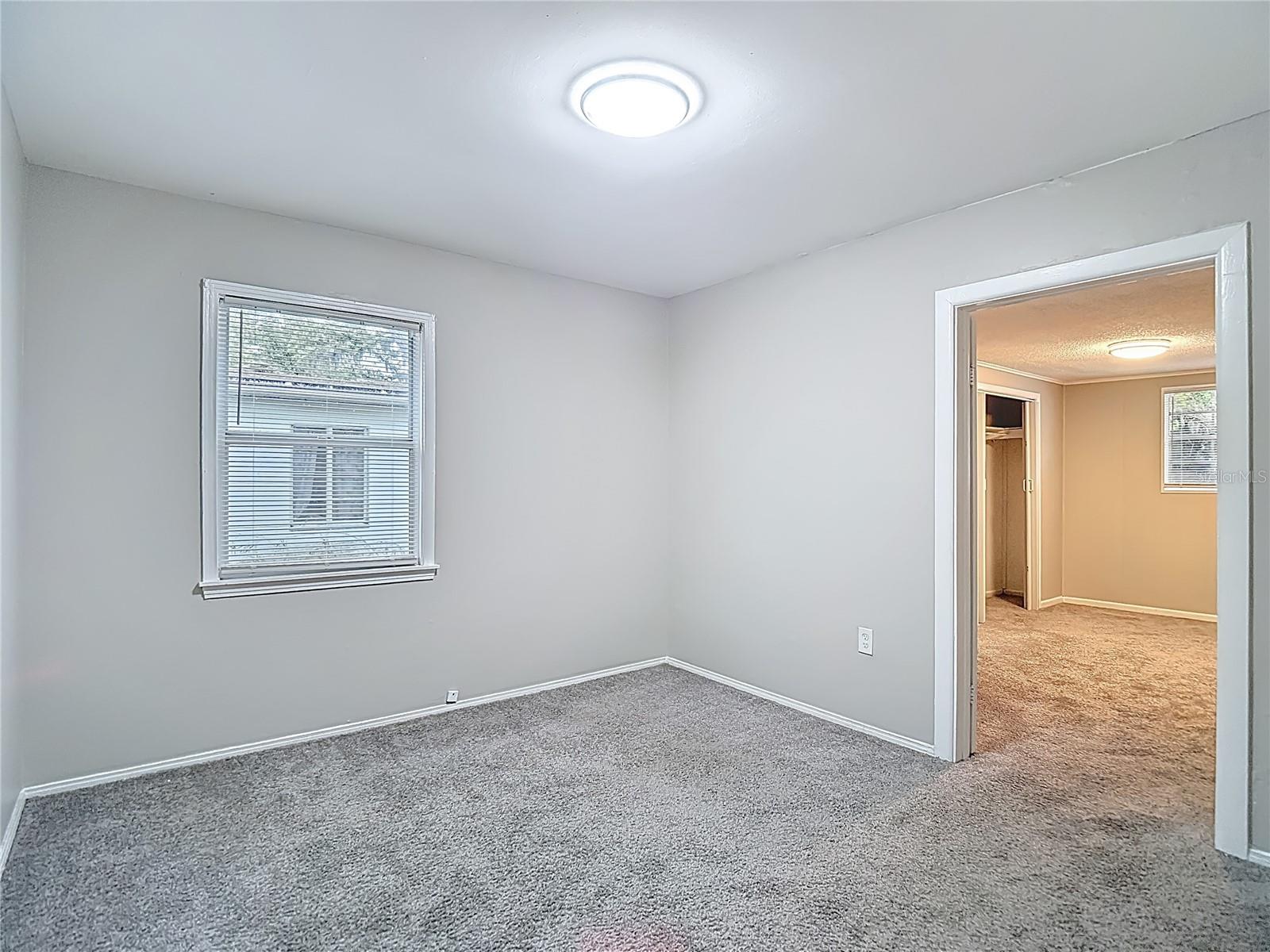 Image 35 of 59 For 1328 Divot Lane