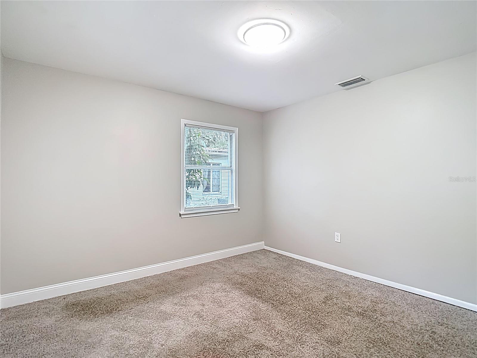 Image 41 of 59 For 1328 Divot Lane