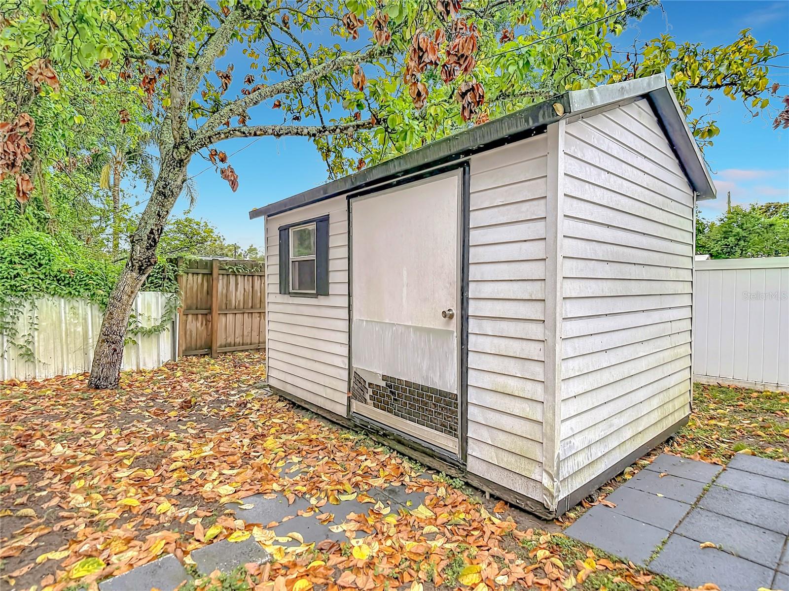 Image 53 of 59 For 1328 Divot Lane