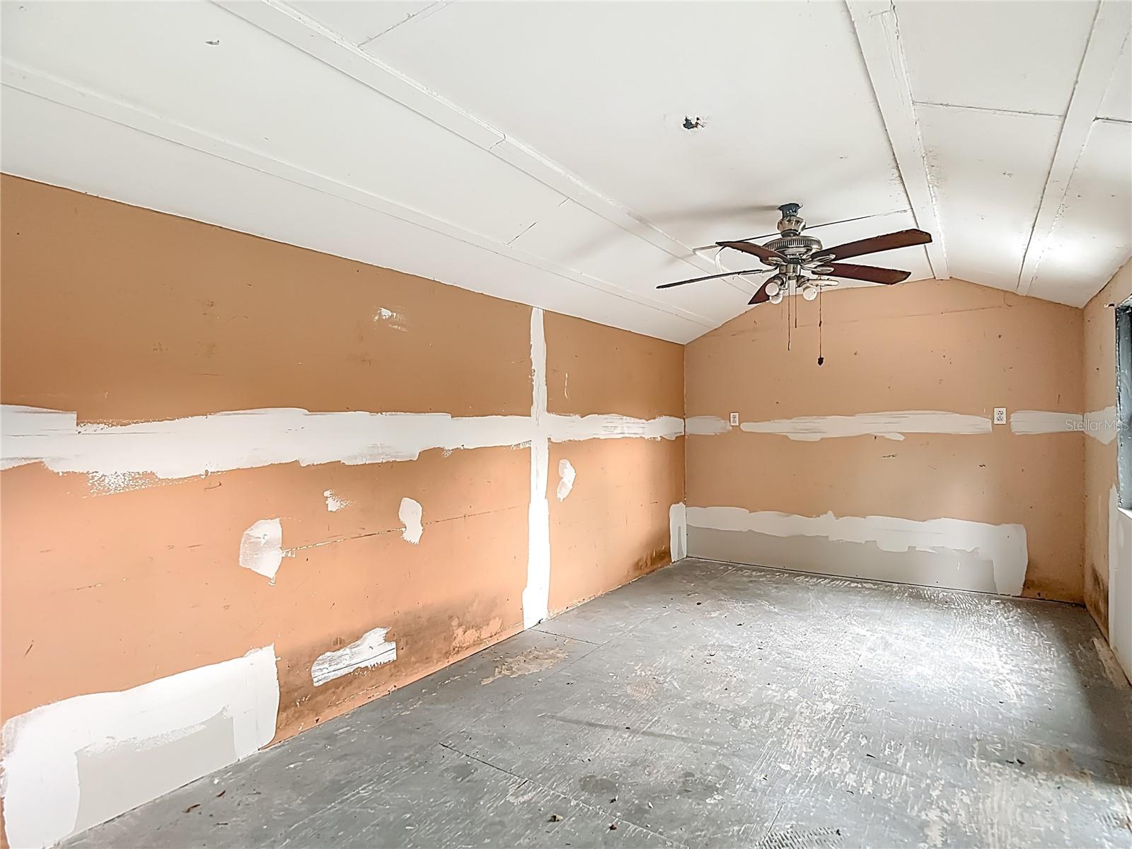 Image 56 of 59 For 1328 Divot Lane