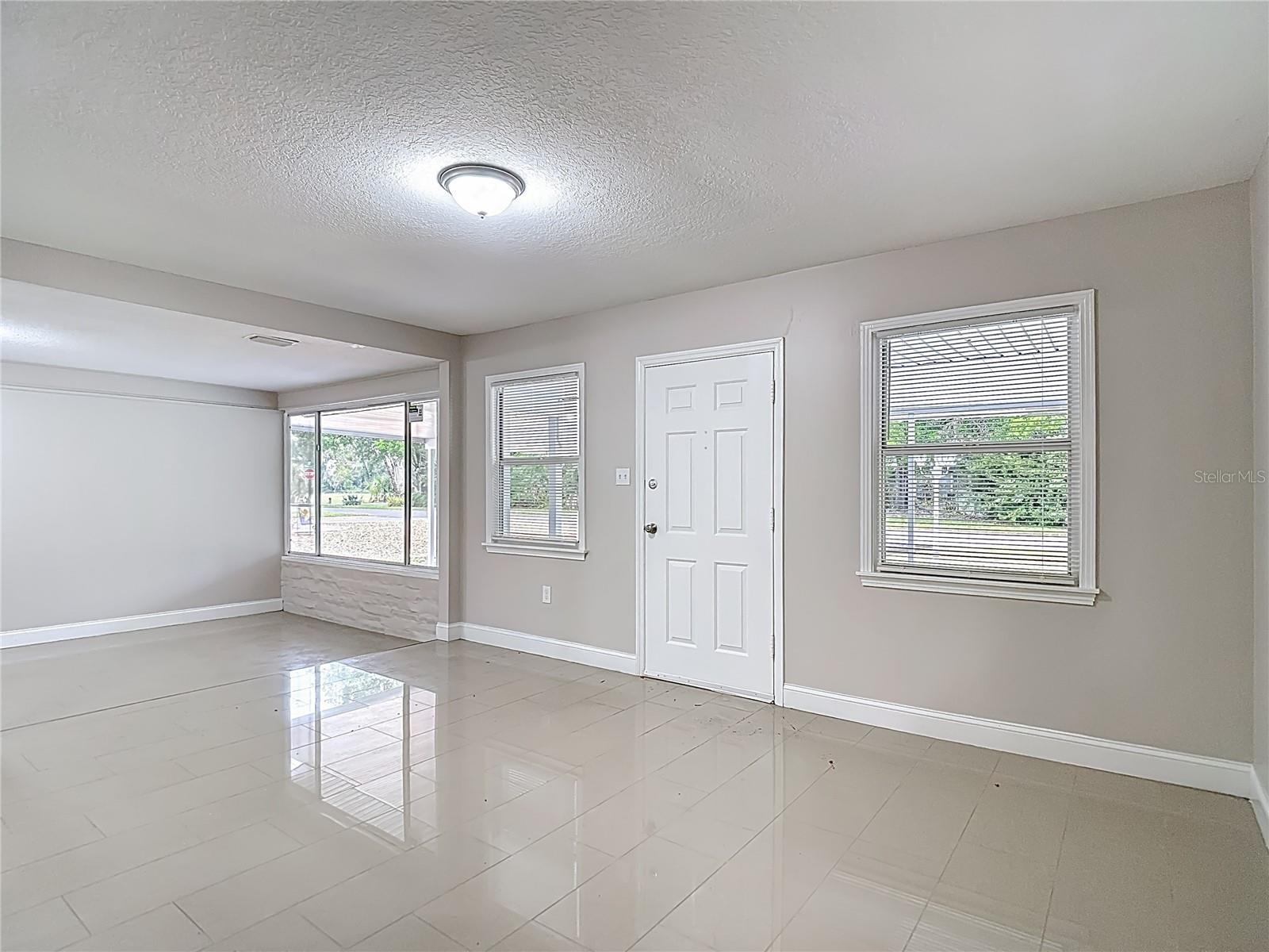 Image 9 of 59 For 1328 Divot Lane