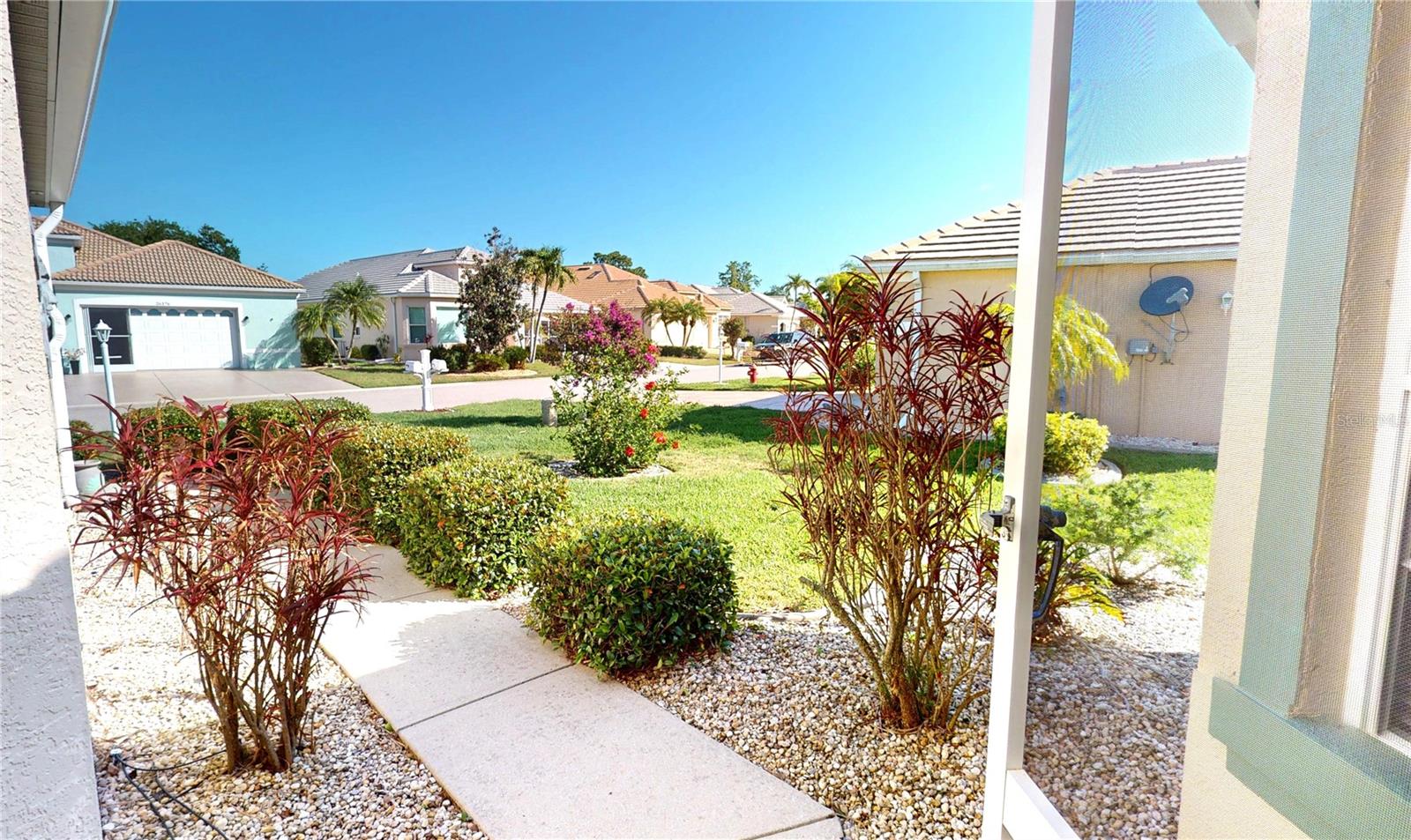 Image 3 of 36 For 26375 Feathersound Drive