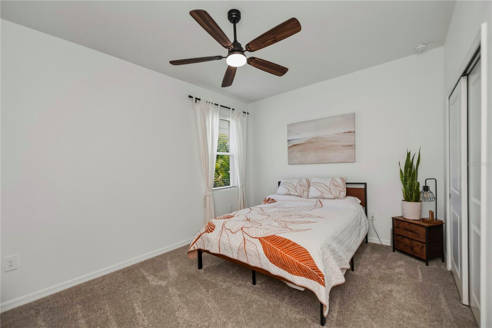 Image 38 of 55 For 5306 Dunsmuir Road