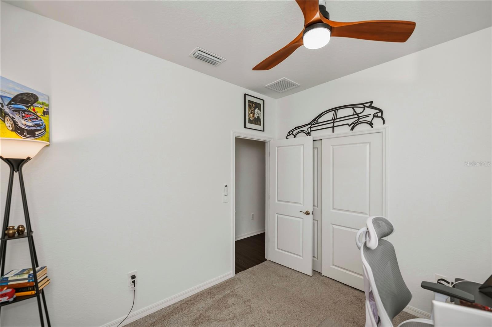 Image 41 of 55 For 5306 Dunsmuir Road