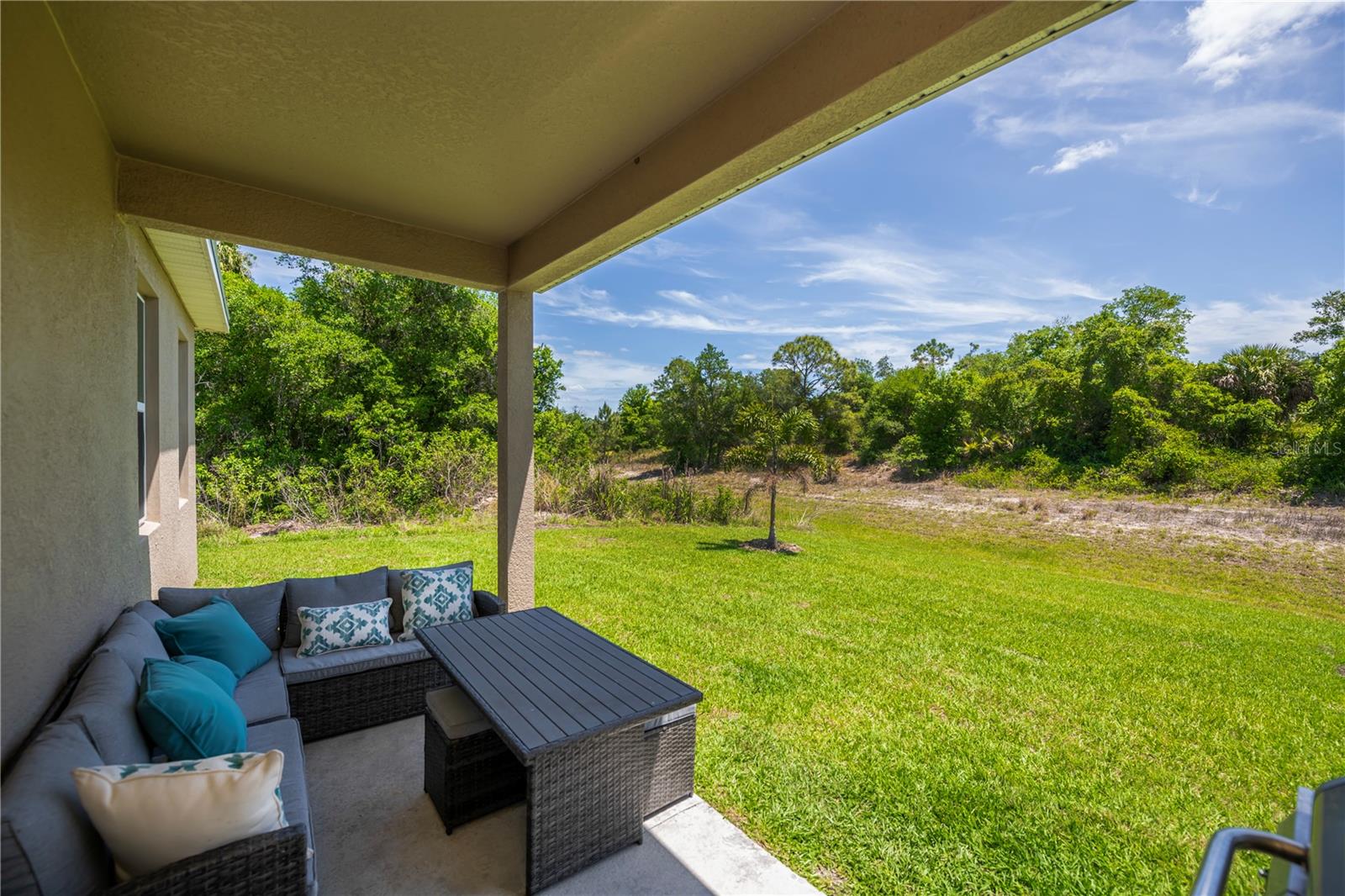 Image 46 of 55 For 5306 Dunsmuir Road