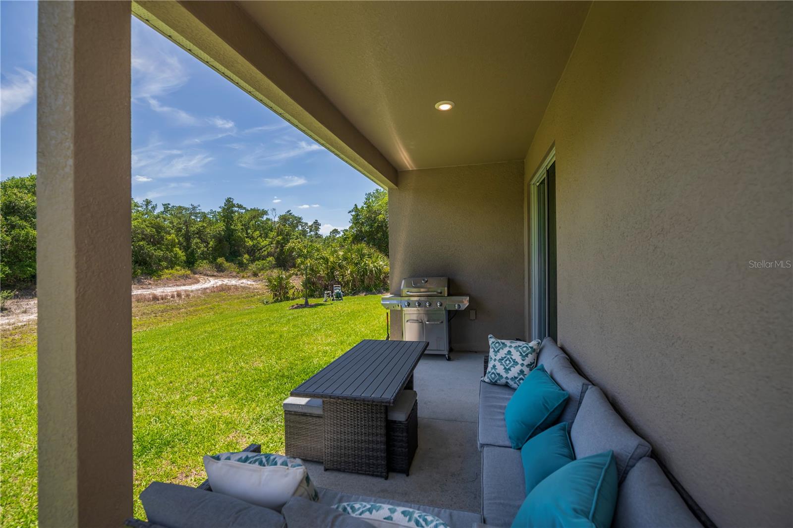 Image 47 of 55 For 5306 Dunsmuir Road