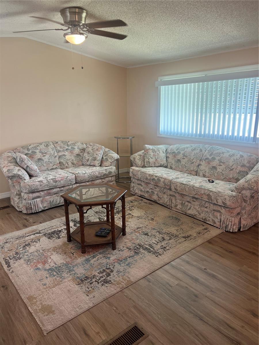 Image 17 of 27 For 6420 Haele Court