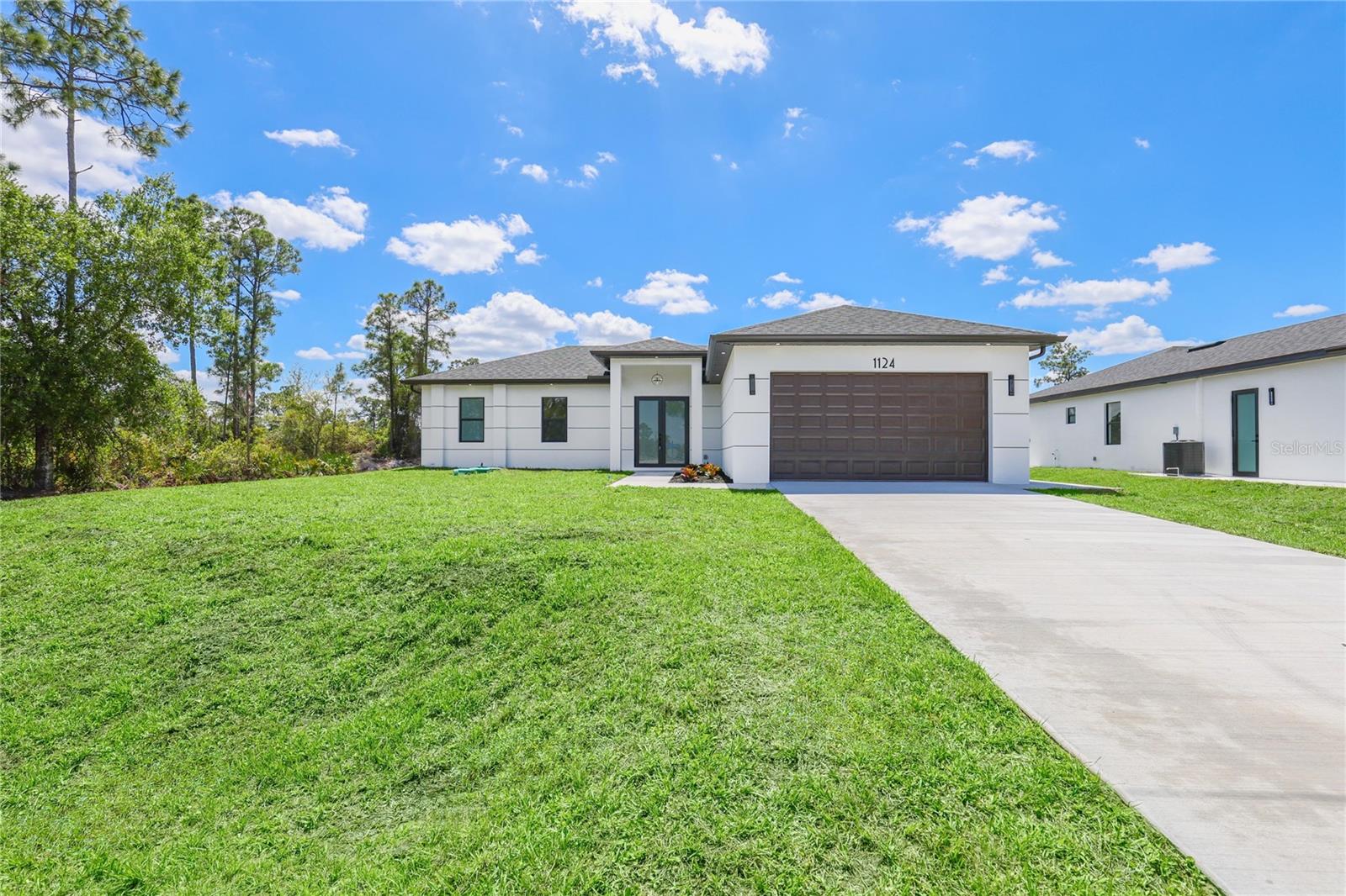 Image 2 of 27 For 1124 Edelweiss Street E