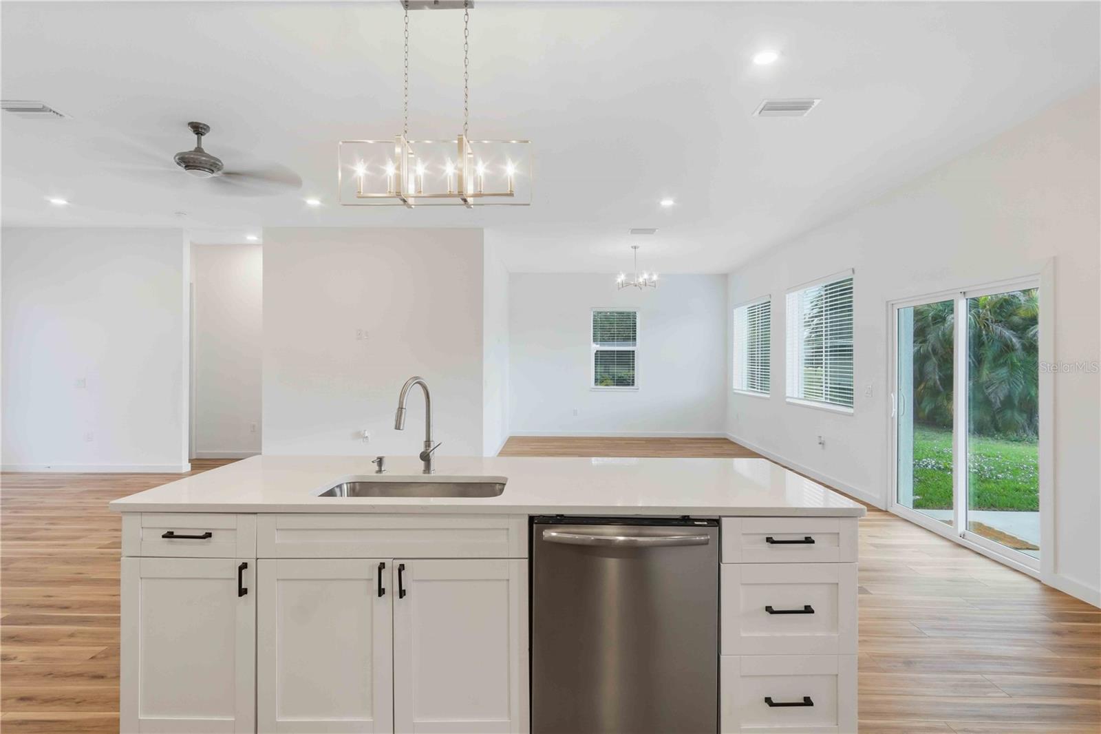 Image 11 of 46 For 1215 Rio De Janeiro Avenue