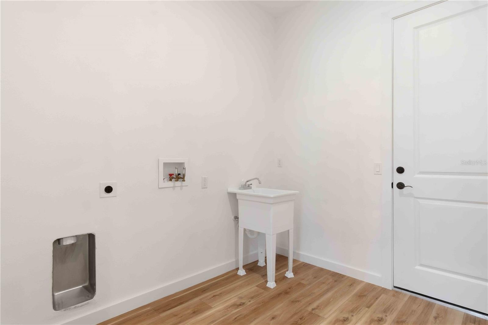 Image 39 of 46 For 1215 Rio De Janeiro Avenue