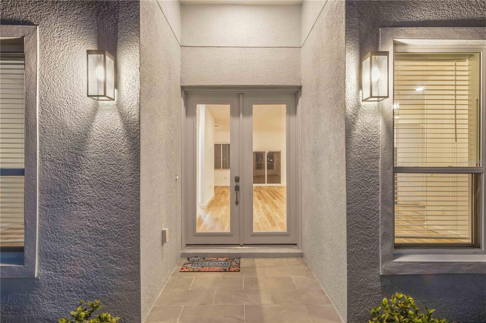 Image 4 of 46 For 1215 Rio De Janeiro Avenue