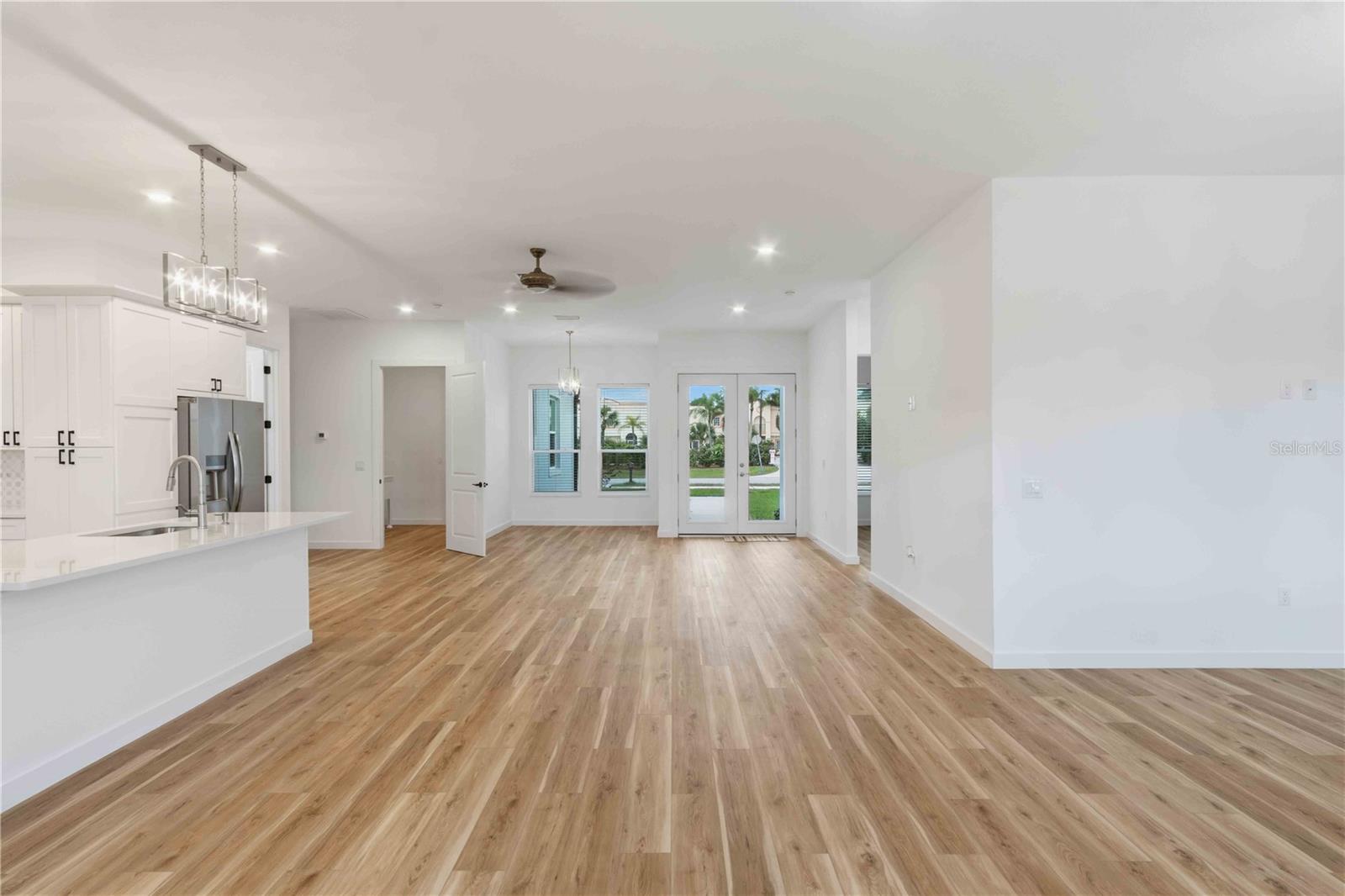 Image 6 of 46 For 1215 Rio De Janeiro Avenue