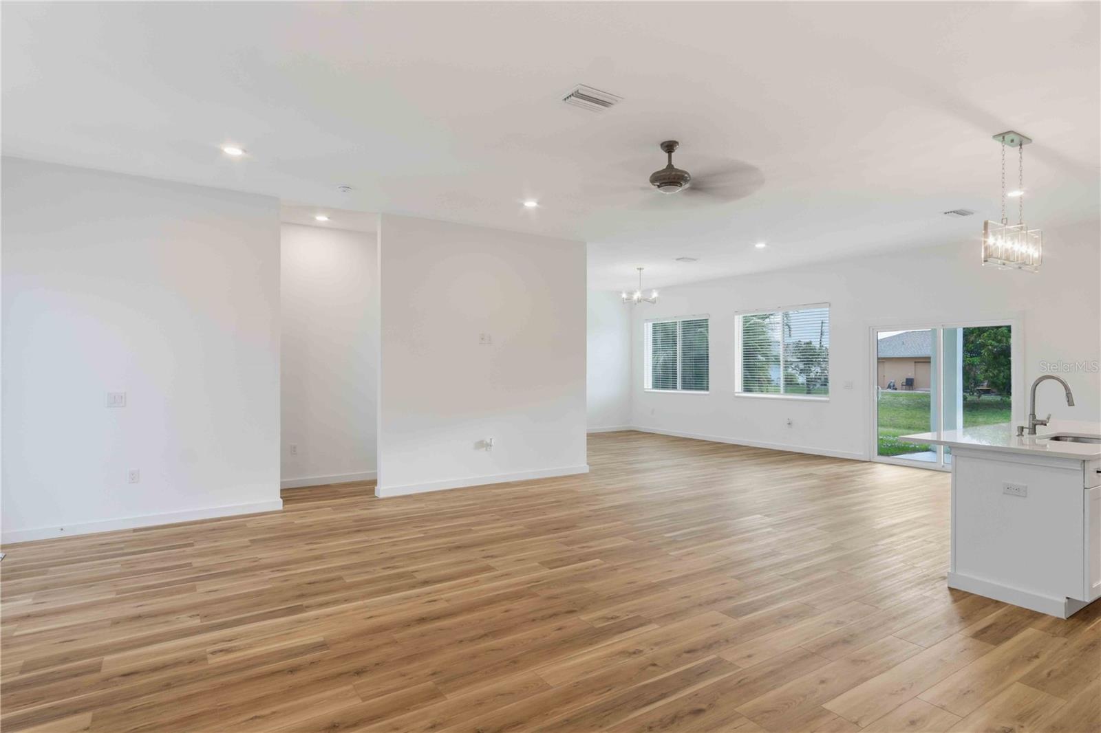 Image 7 of 46 For 1215 Rio De Janeiro Avenue