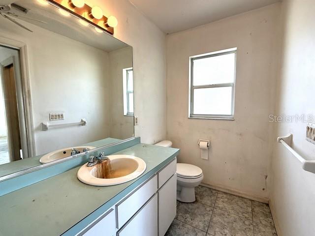 Image 19 of 50 For 1241 Venice Boulevard