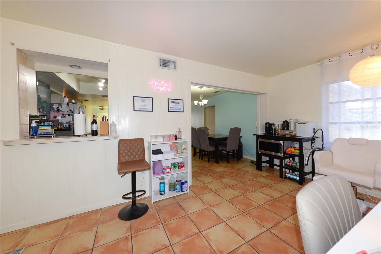 Image 15 of 31 For 9215 Kingston Road