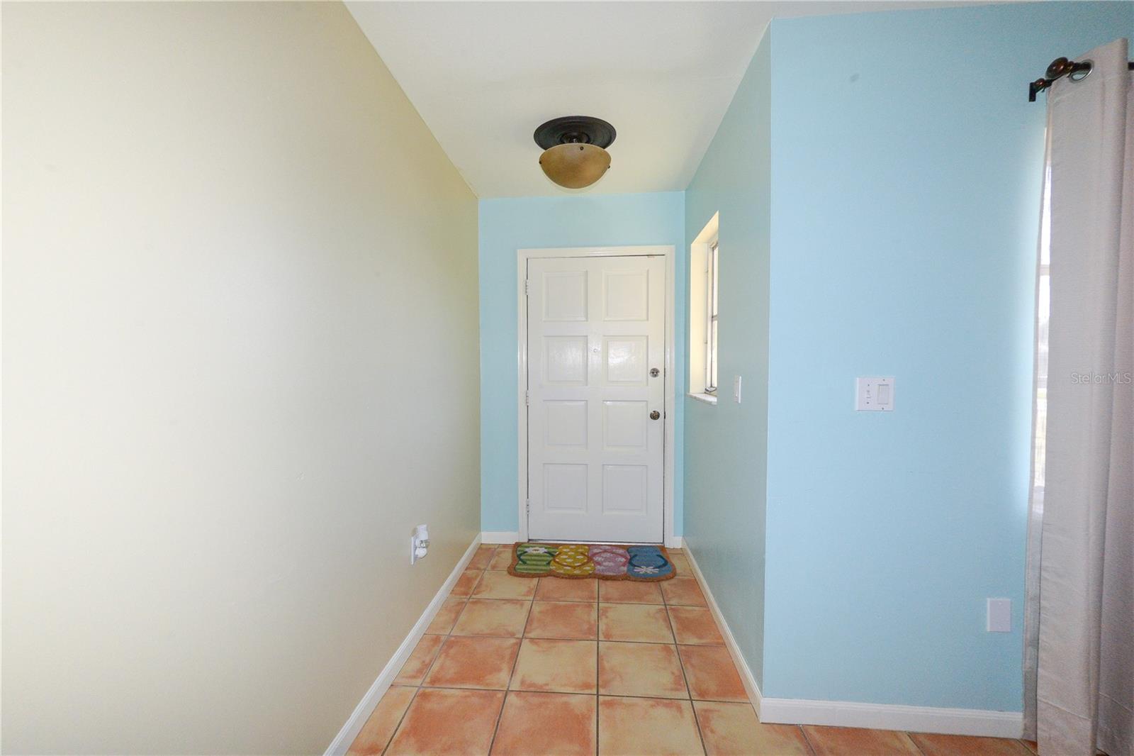 Image 3 of 31 For 9215 Kingston Road