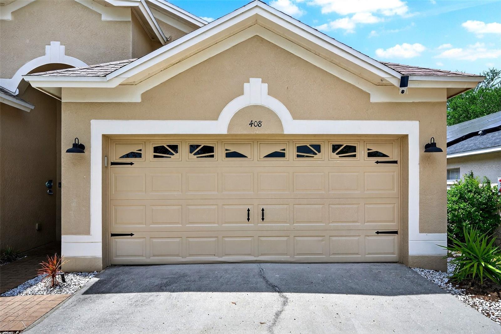 Image 19 of 76 For 408 Delwood Breck Street