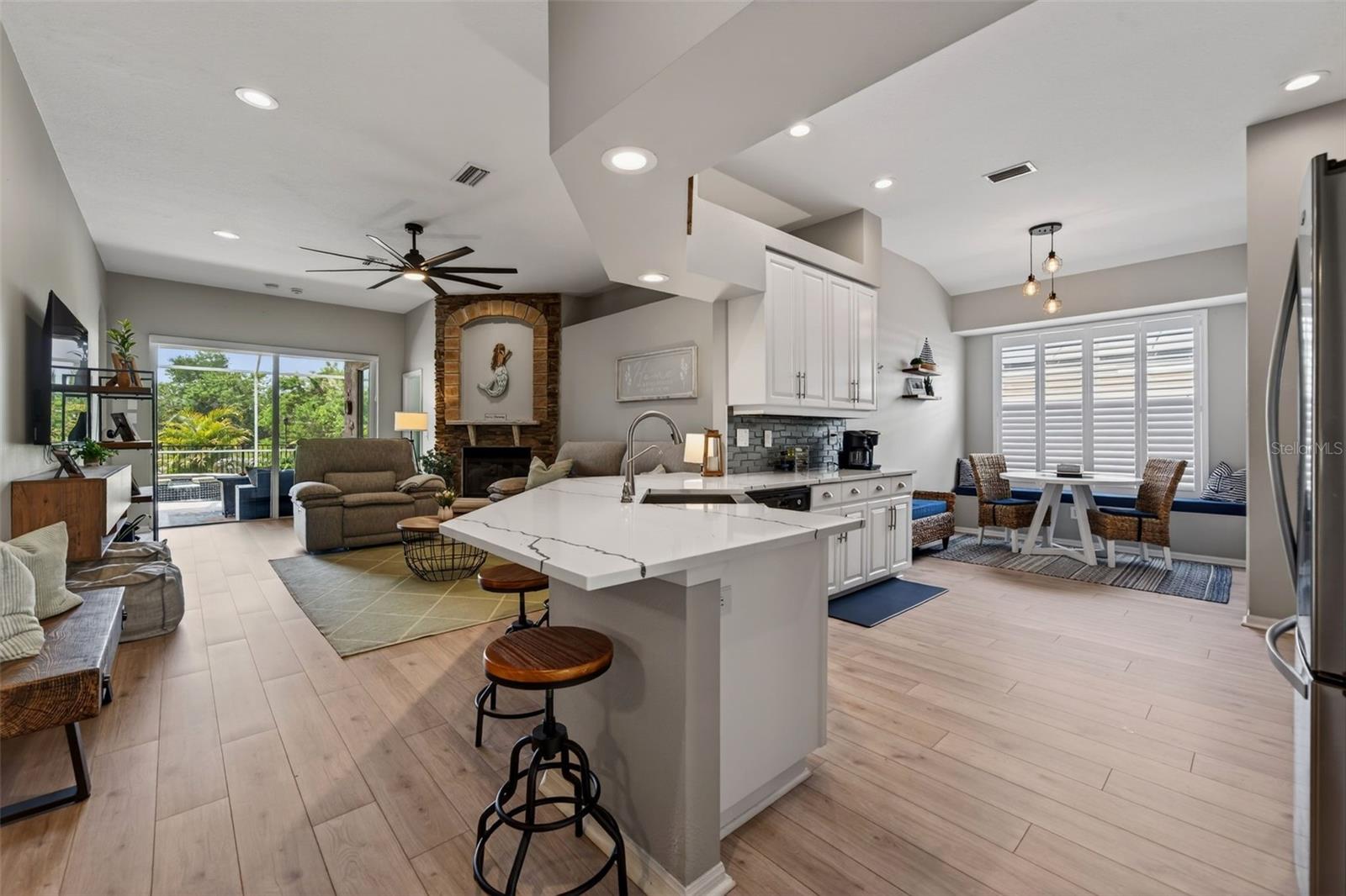 Image 3 of 76 For 408 Delwood Breck Street