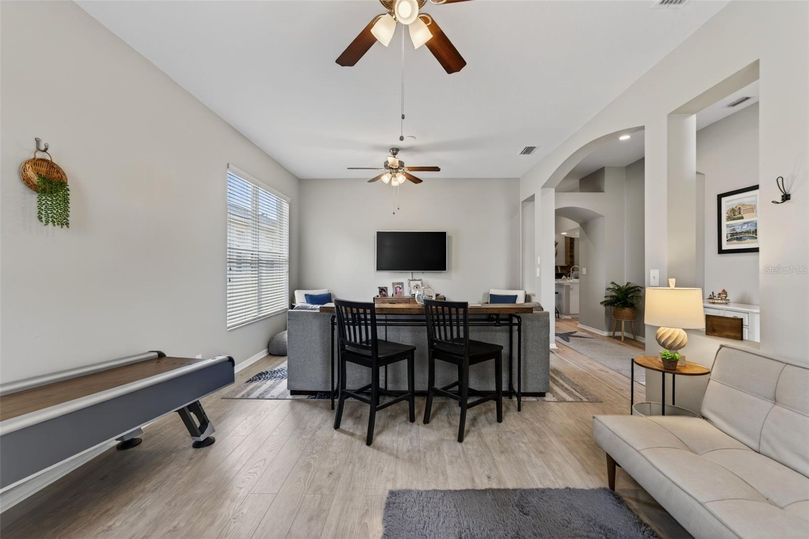 Image 30 of 76 For 408 Delwood Breck Street